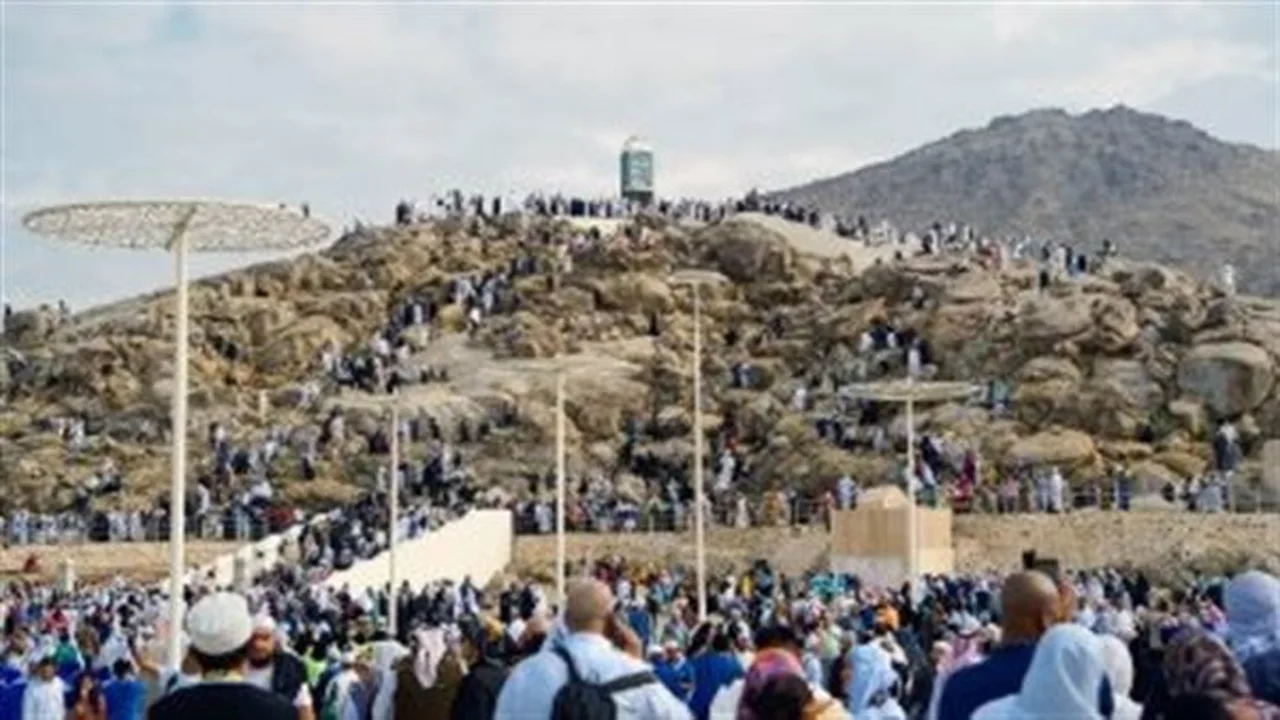 أفضل الأدعية ليوم عرفة 2026: قائمة مميزة للتضرع والذكر